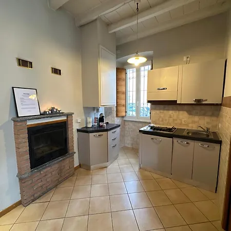 Moni's House Διαμέρισμα Gravedona