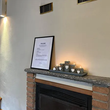 Moni's House Apartamento Gravedona