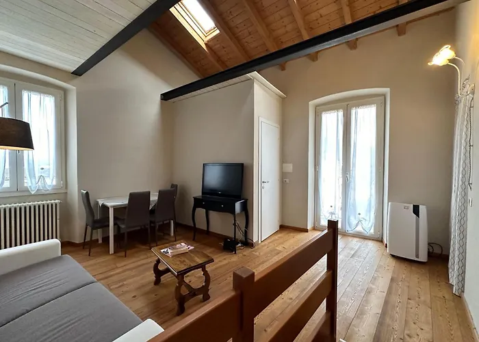 Apartment Moni's House *